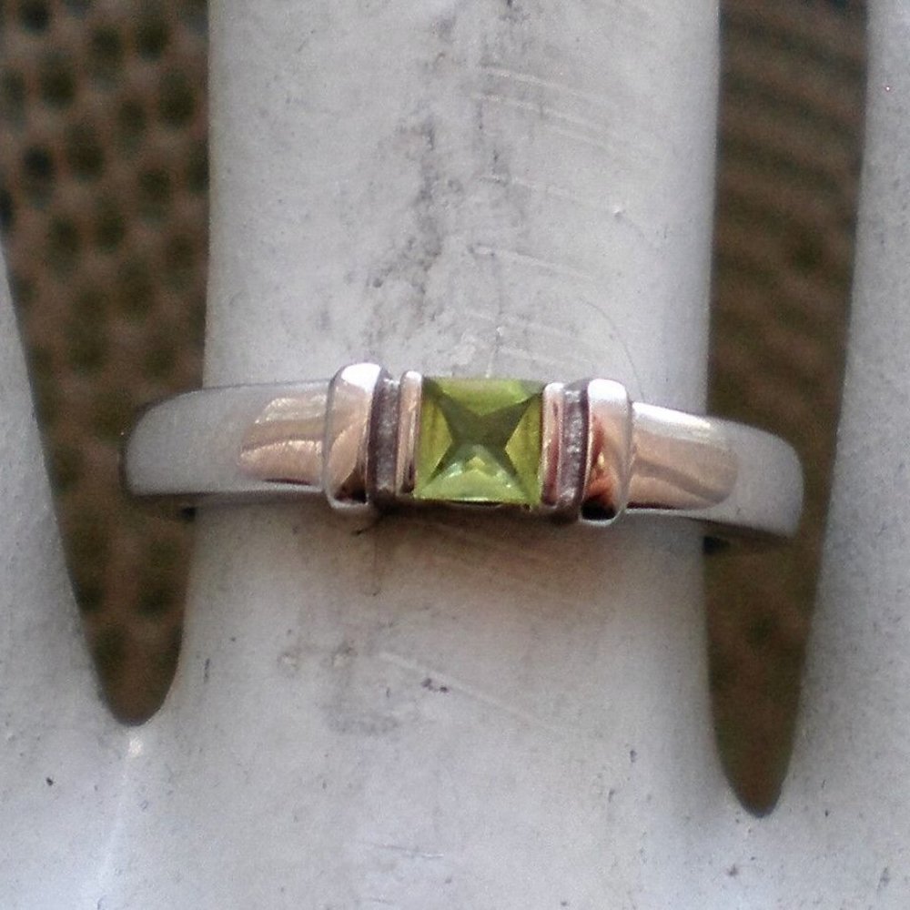 Designer Di Modolo Signed Solid 18K 750 White Gold Peridot Band Ring 18kt